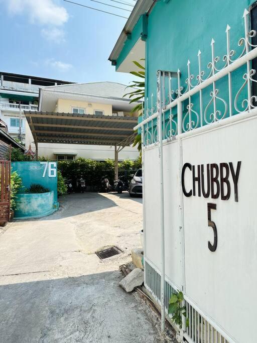 Chubby 5 Room 3 Bangkok Exterior foto